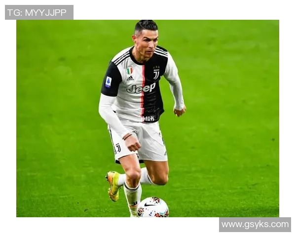 足球明星收藏品的魅力与价值探秘让你领略球场之外的精彩世界